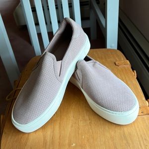 UGG Jass Suede Sneaker Shoe Size 9